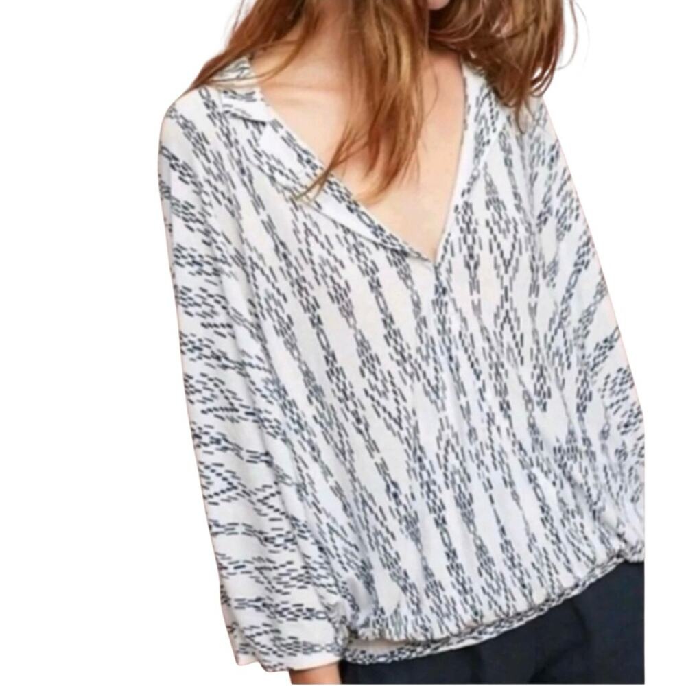 Anthropologie Postmark Oversized Bat Wing Blue and White Patterned Blouse Sz M/L